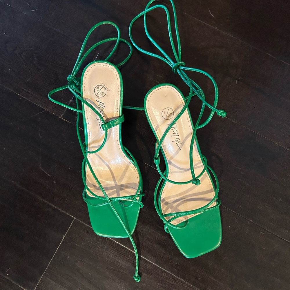 Nasty Gal Elegant Green Strappy Women's Heels